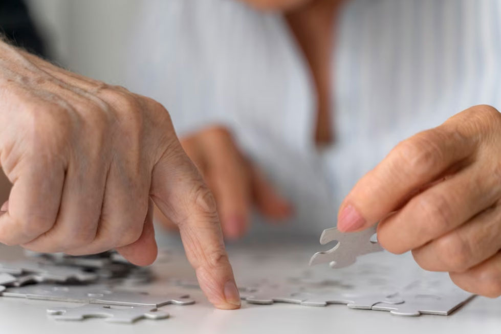Are Jigsaw Puzzles Good for Seniors?